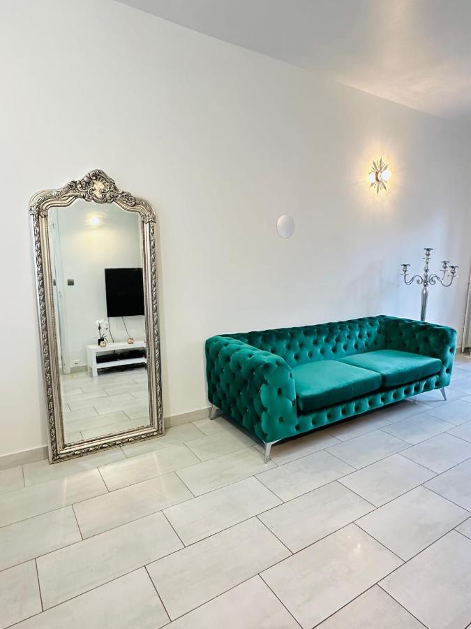 Homestay Jabeen's House Bedroom 2 *